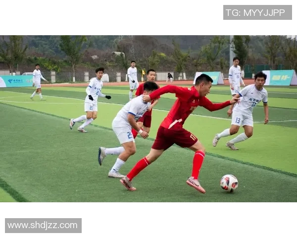 昊辉足球引领新时代激情赛场展现青春风采与团队精神的完美结合