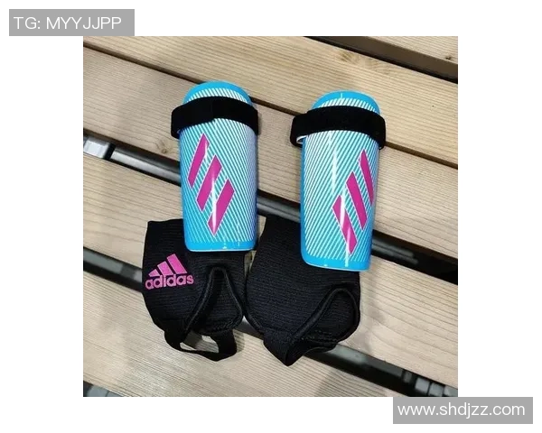 足球护板腿的选择与使用技巧全面解析助你提升比赛表现